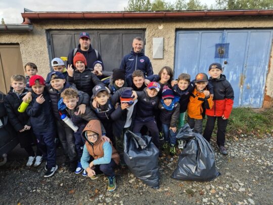 15. 10. 2025 – Uklidíme Park Čtyři Dvory – 72 hodin - RADAMBUK | Rada dětí a mládeže Jihočeského kraje
