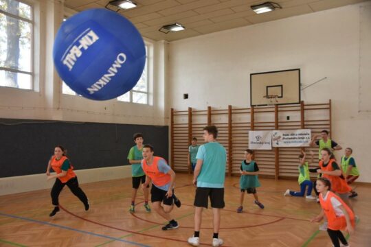 Turnaj RADAMBUKu 23. 10. 2022 – vybíjená, kin-ball - RADAMBUK | Rada dětí a mládeže Jihočeského kraje