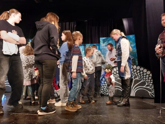 30. 11. 2024 – Setkání dětí v Divadle U Kapličky - RADAMBUK | Rada dětí a mládeže Jihočeského kraje