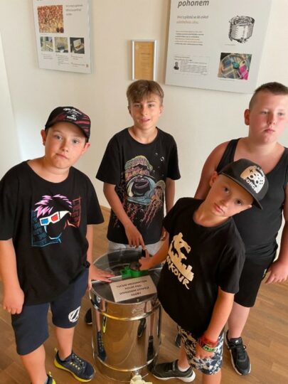 Projekt Mládež kraji – kraj Jihočeský – Výlet do Vodního domu v Hulicích - RADAMBUK | Rada dětí a mládeže Jihočeského kraje